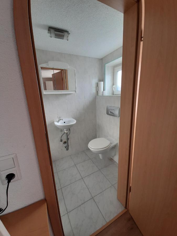 Biberach-Riss-Zimmer-Frei, Einzel-Zimmer Bad Kueche Birkenhard Экстерьер фото