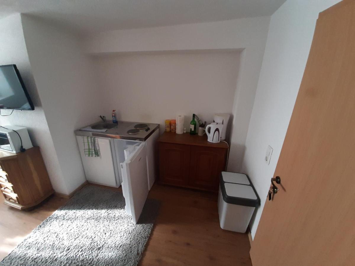 Biberach-Riss-Zimmer-Frei, Einzel-Zimmer Bad Kueche Birkenhard Экстерьер фото