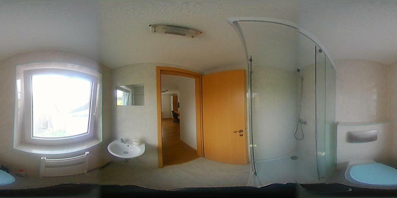 Biberach-Riss-Zimmer-Frei, Einzel-Zimmer Bad Kueche Birkenhard Экстерьер фото